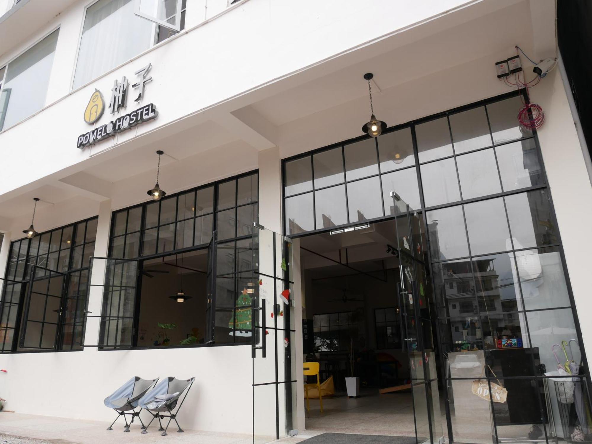 Pomelo Hostel Xingping Yangshuo Exterior foto